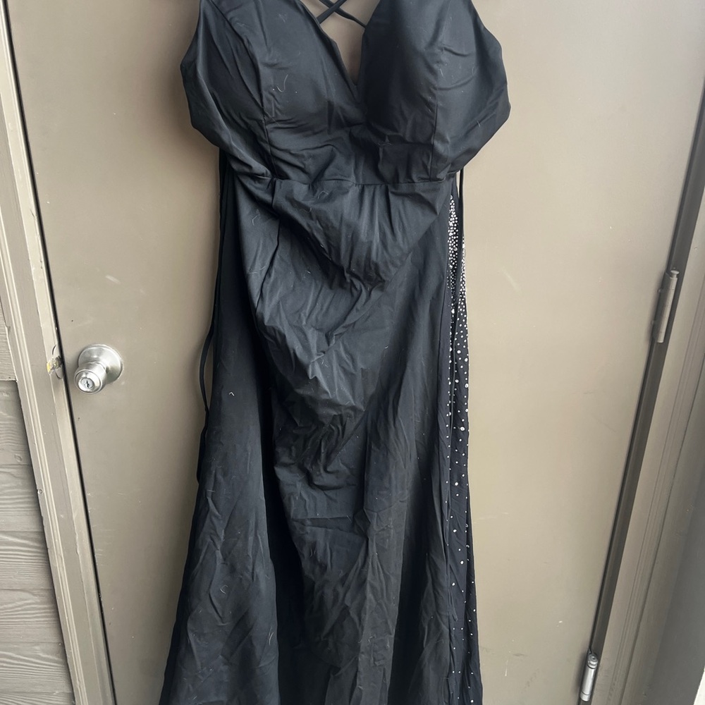Elegant Black Evening Dress